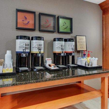 Hampton Inn Indianapolis/Кармел Екстер'єр фото
