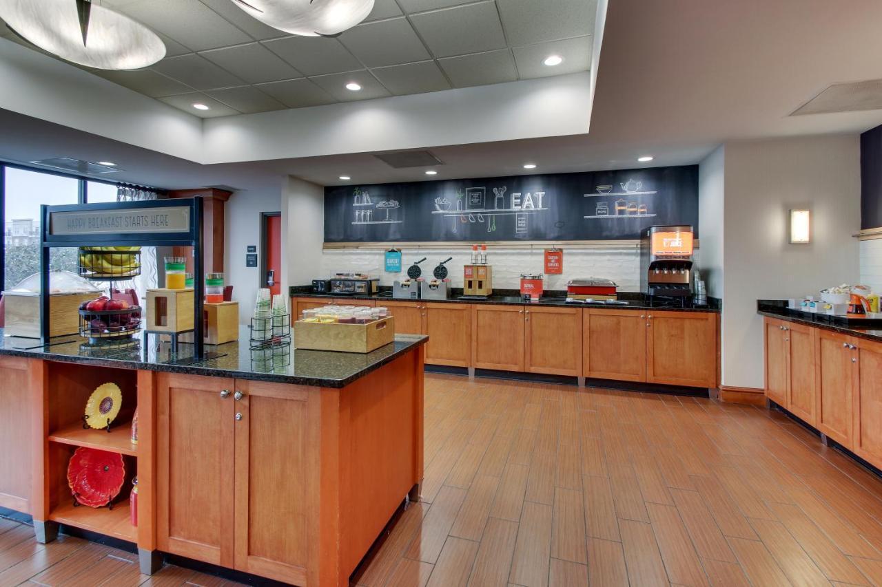 Hampton Inn Indianapolis/Кармел Екстер'єр фото