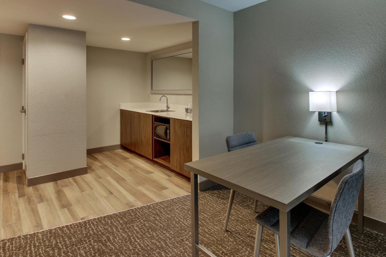 Hampton Inn Indianapolis/Кармел Екстер'єр фото