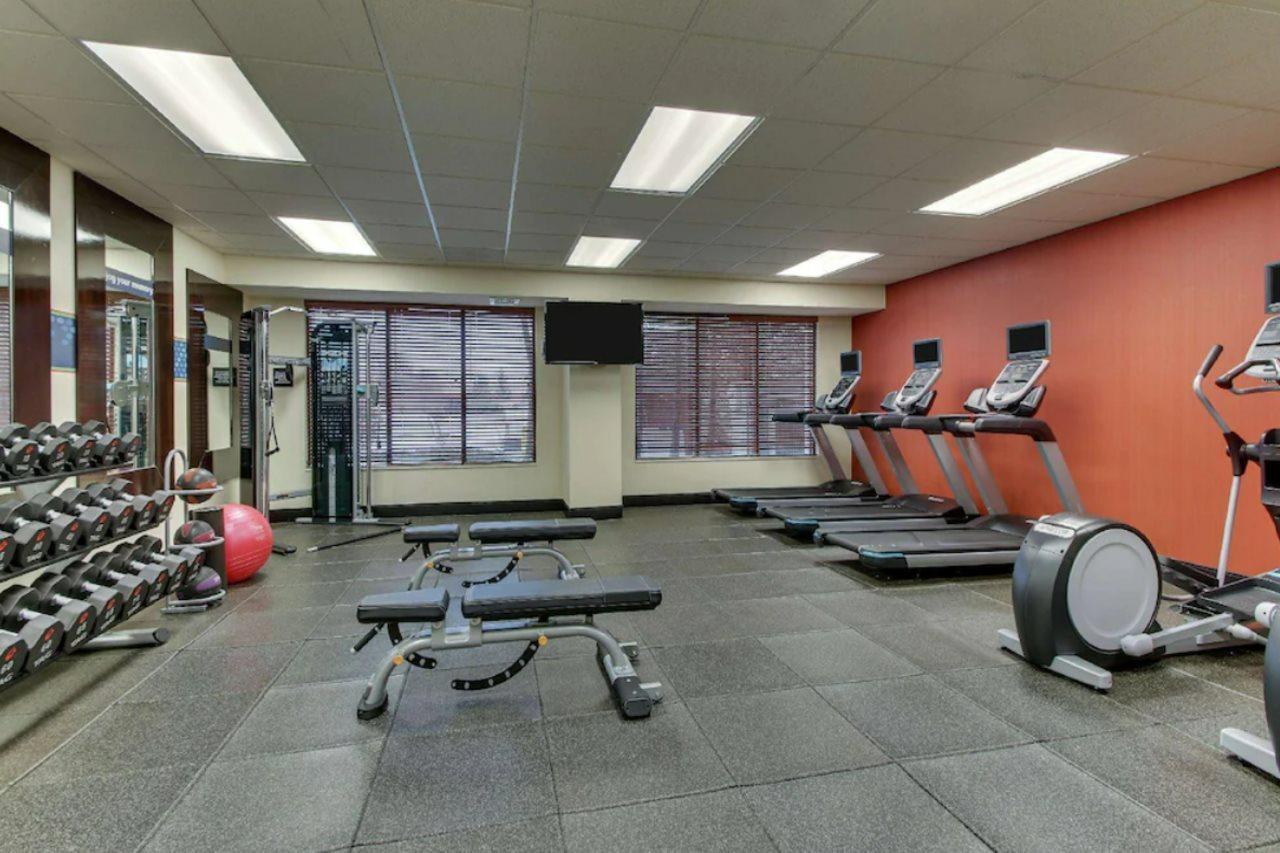 Hampton Inn Indianapolis/Кармел Екстер'єр фото